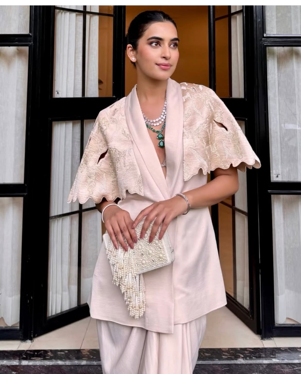 Ivory Cape Sleeve Set