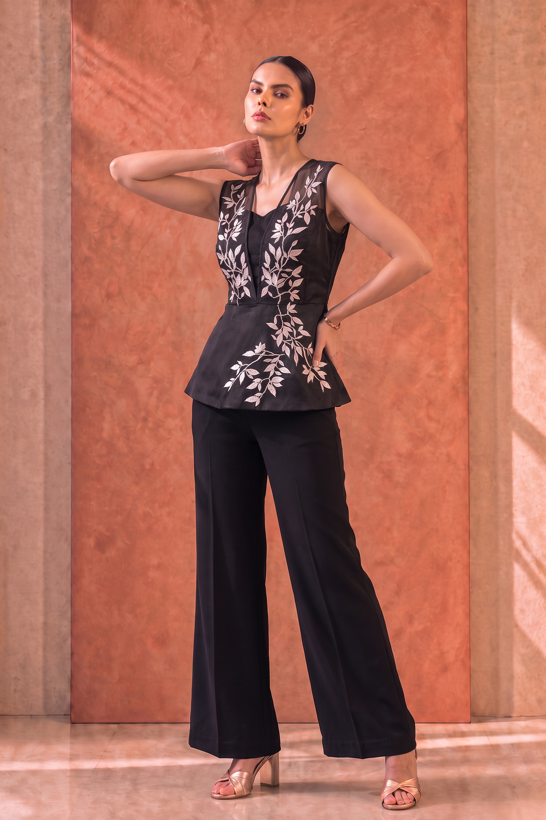 Noir Vine Embroidered Set